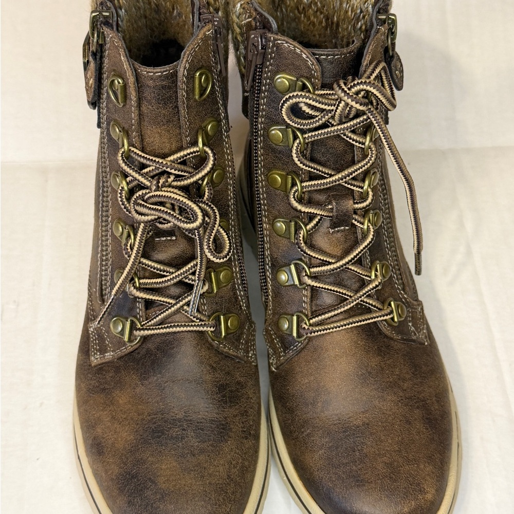 Cliffs by White Mountain Women's